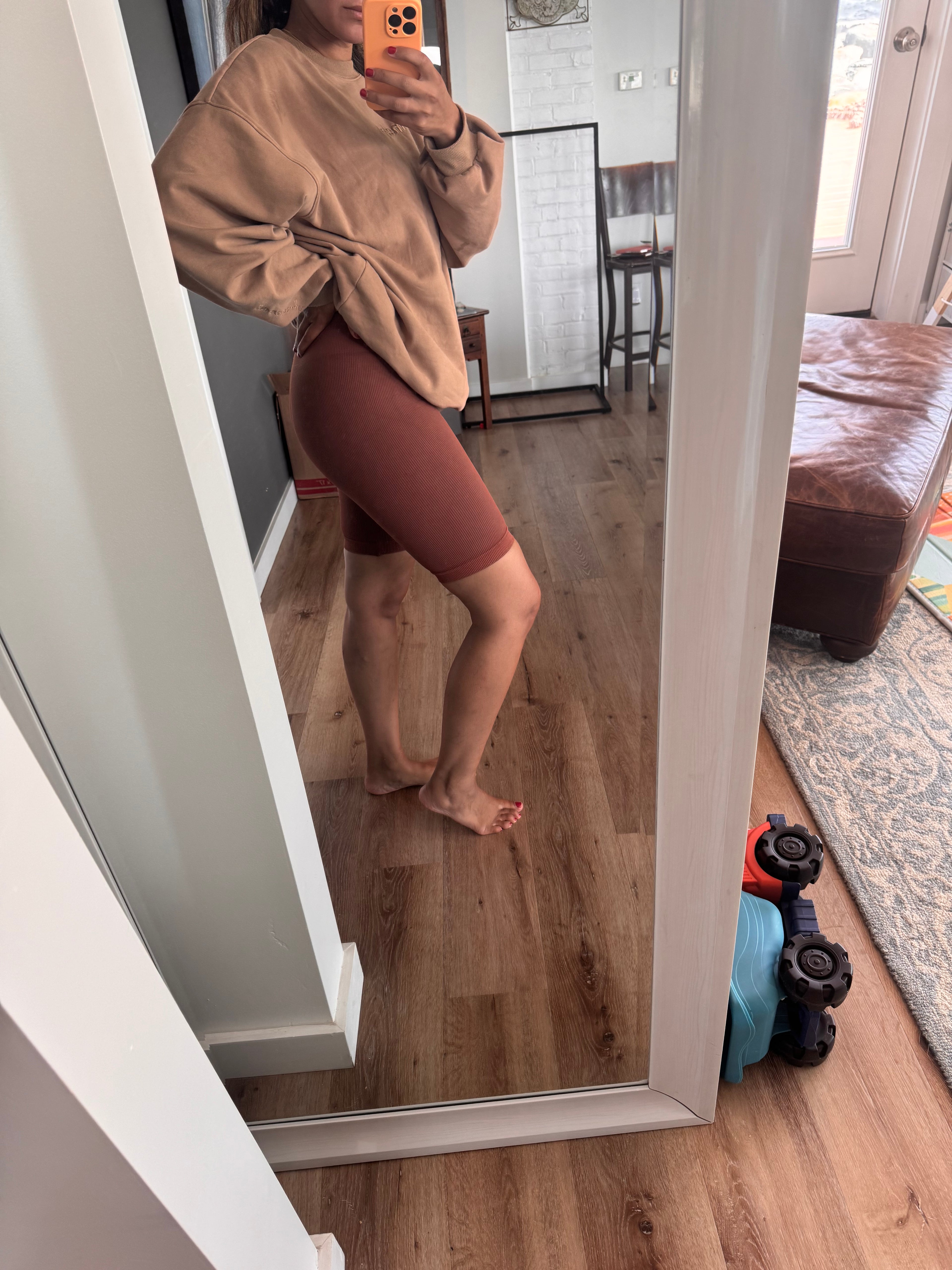 ribbed biker shorts (RUST)