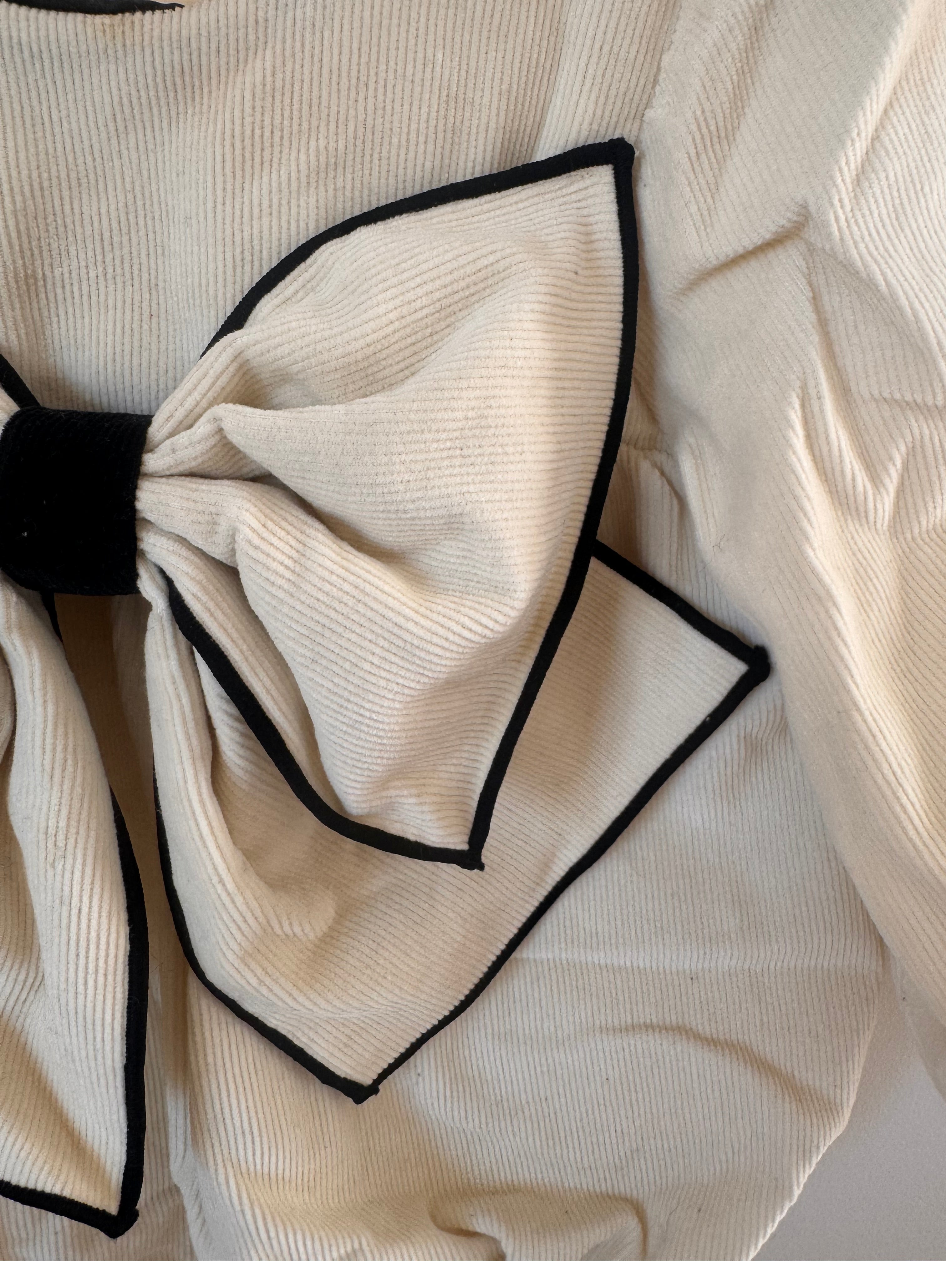 *PRELOVED Cream velvet corduroy bubble (12-18mo)