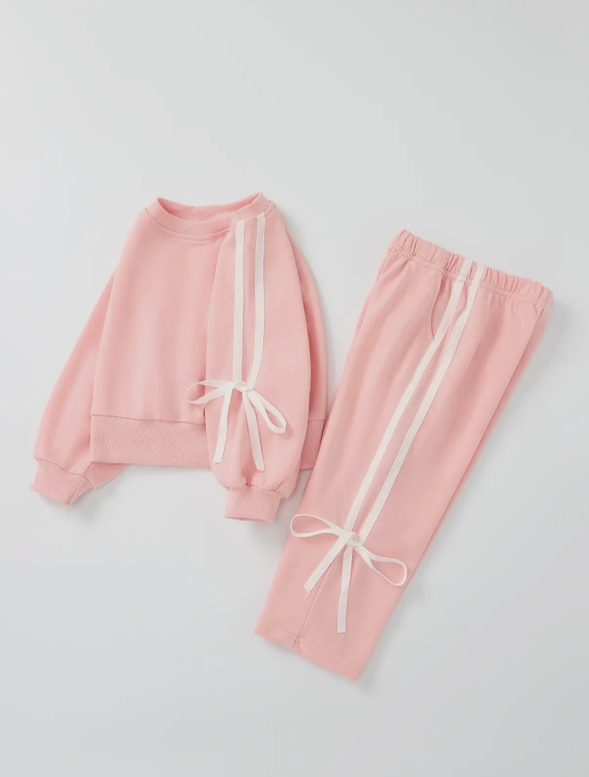 Soft blush bow sweat set