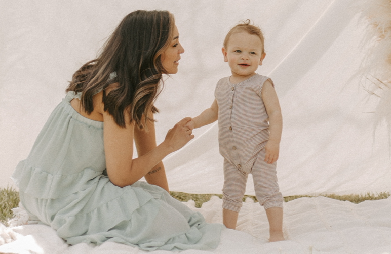 PRELOVED* Gingham linen romper (12MO)