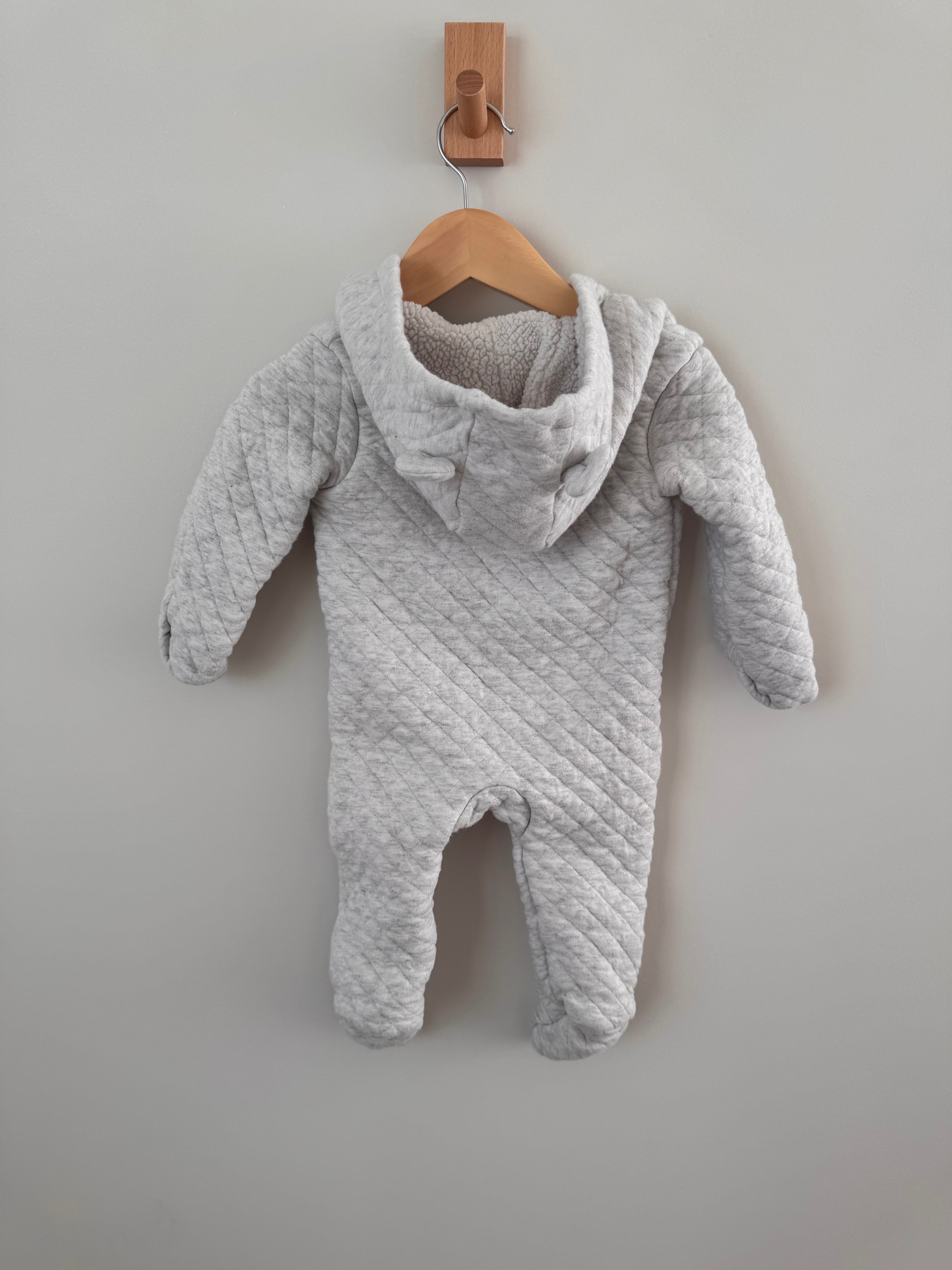 PRELOVED* Quilted jumpsuit (9MO)